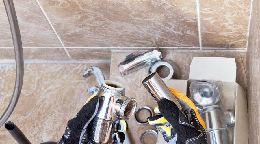 Professional gutter cleaning in Ellwood City, PA